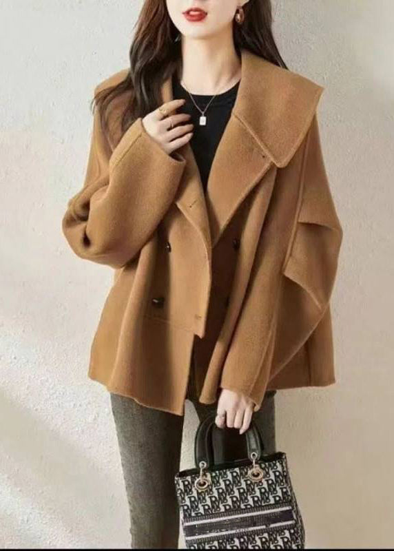 Gracefully Styled Coat for Any Occasion
