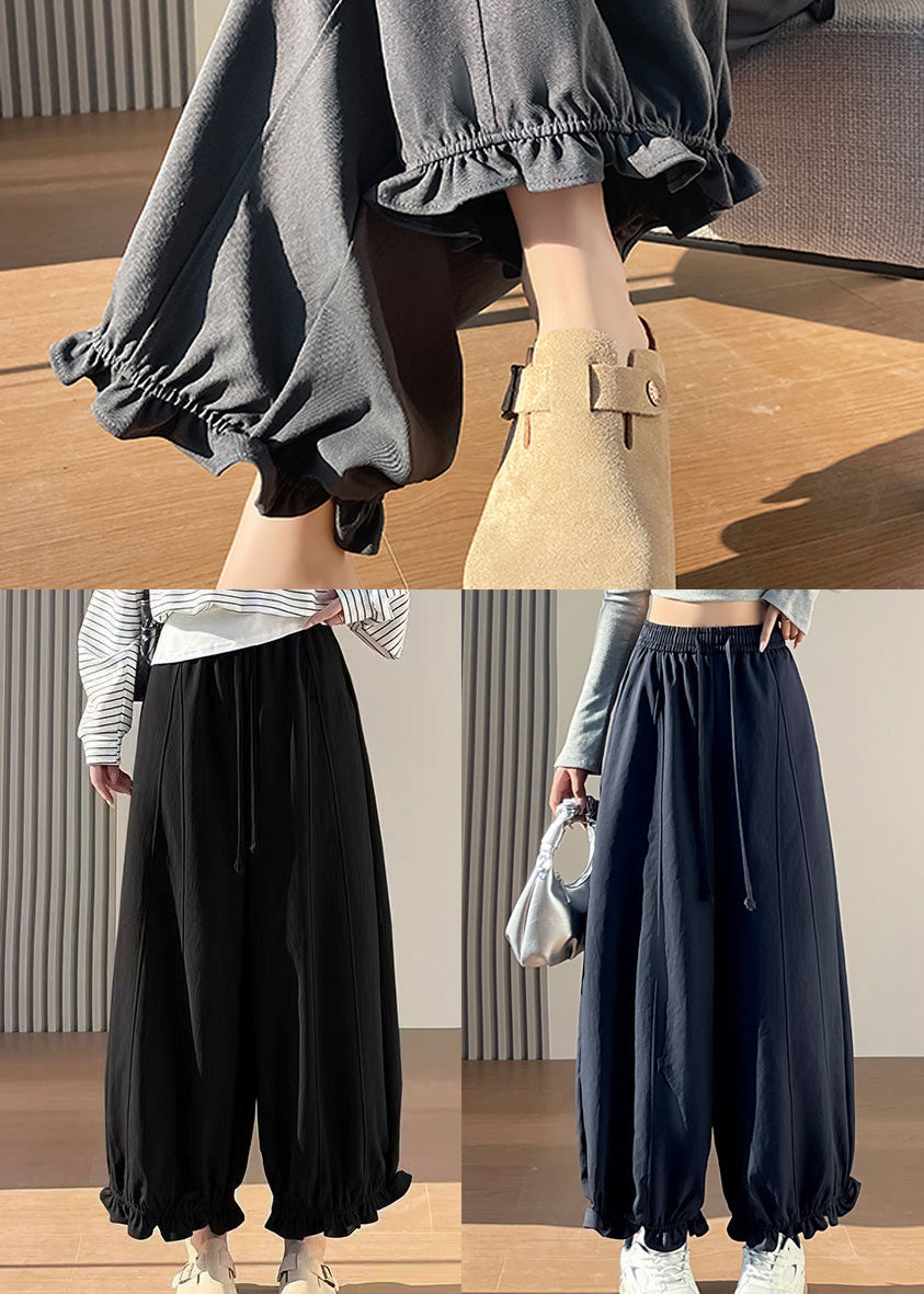 Effortlessly Elegant Pants with a Timeless Design