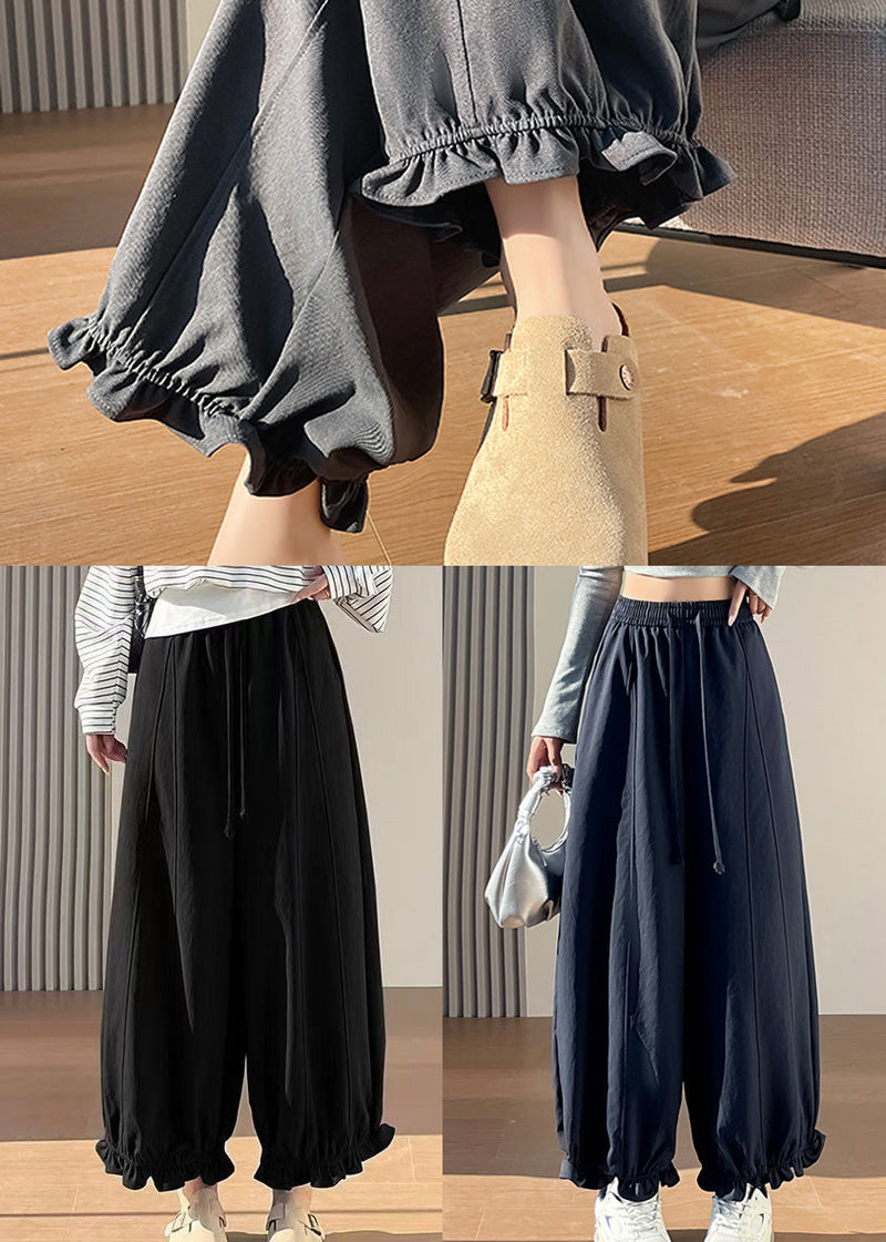 Effortlessly Elegant Pants with a Timeless Design