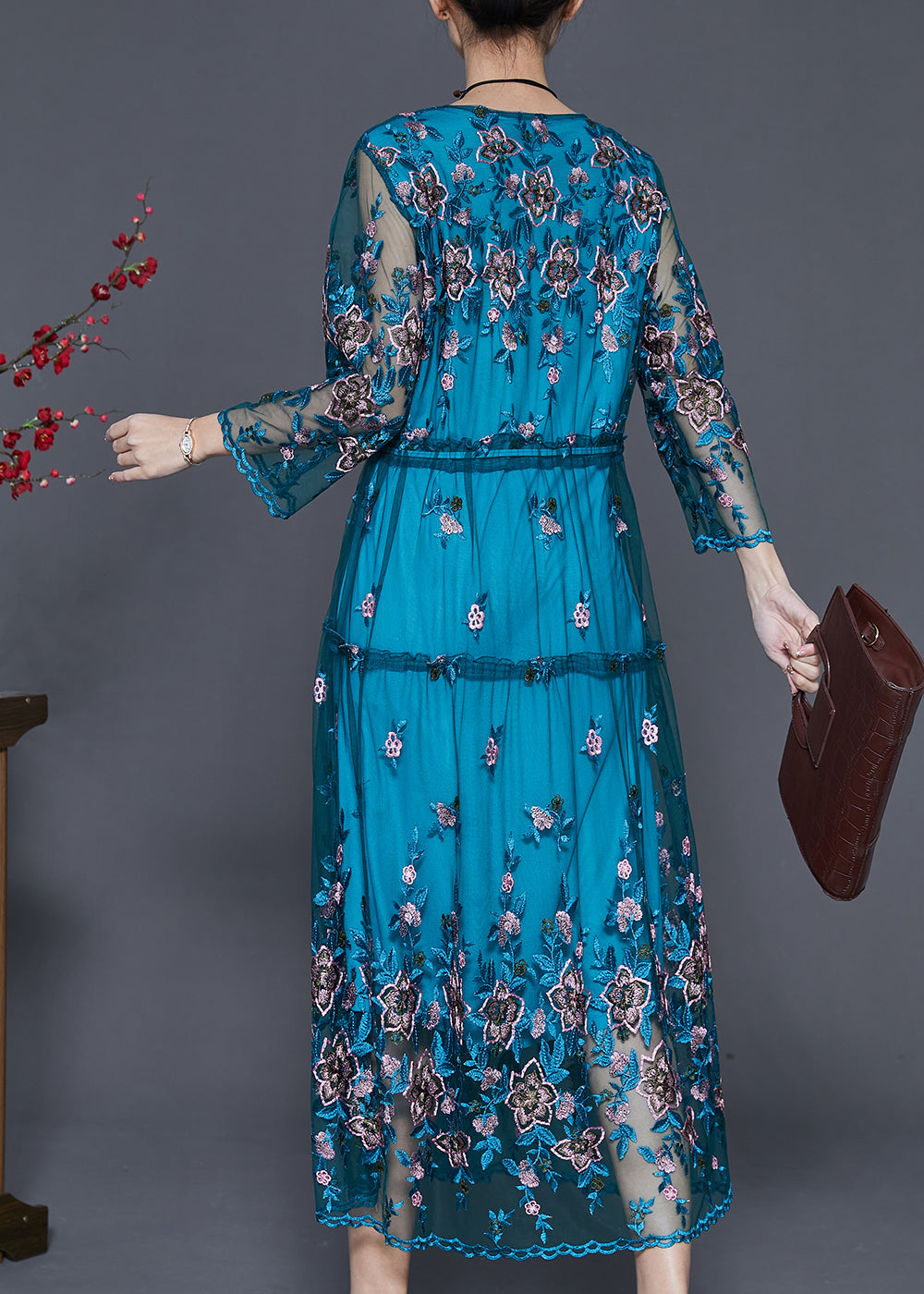 Classic Vintage Dress with a Flattering Fit