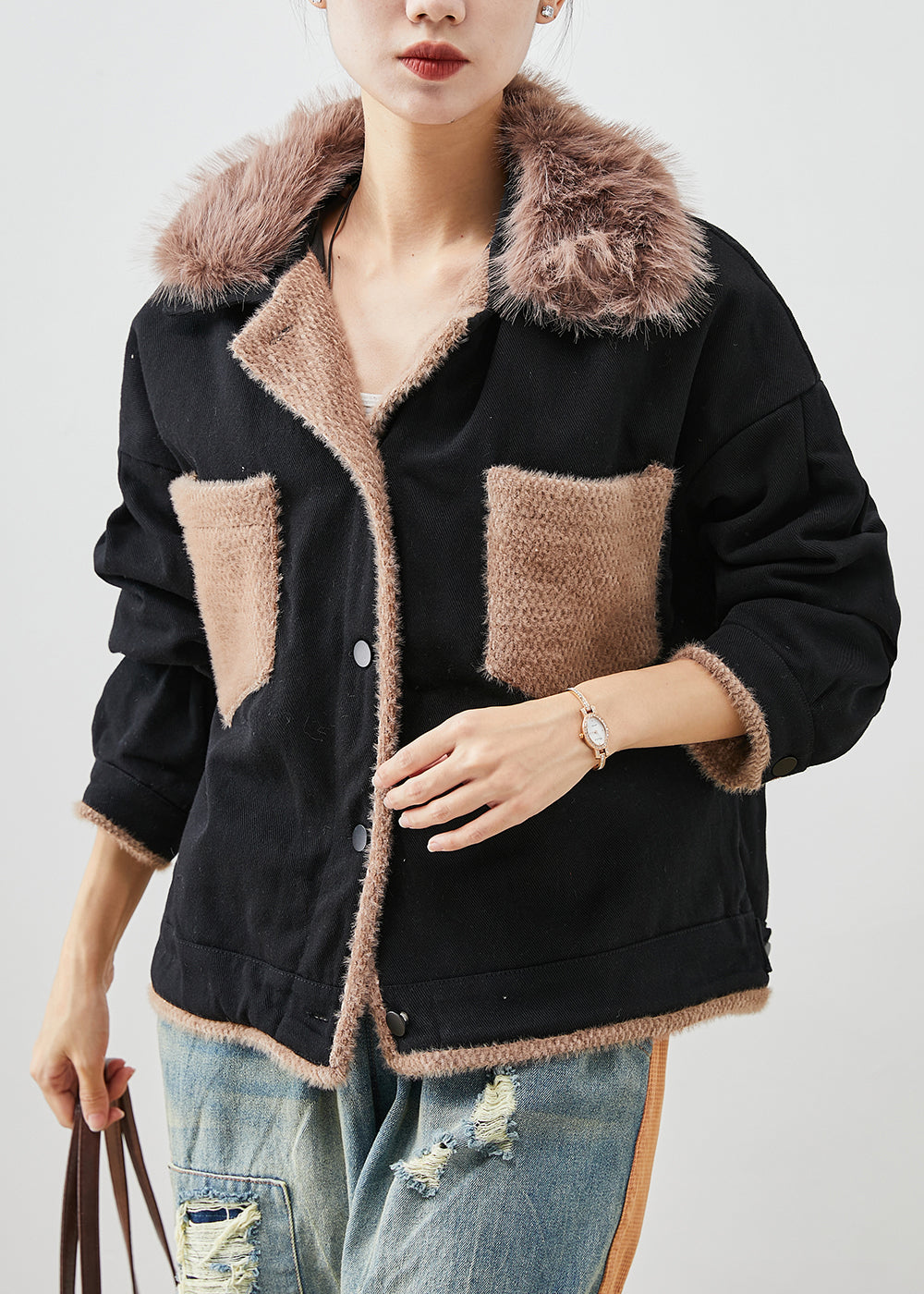 Gracefully Styled Coat for Any Occasion