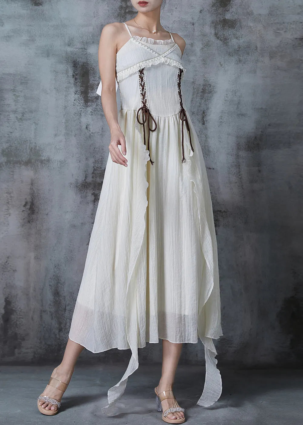 Effortlessly Elegant Dress with a Timeless Design