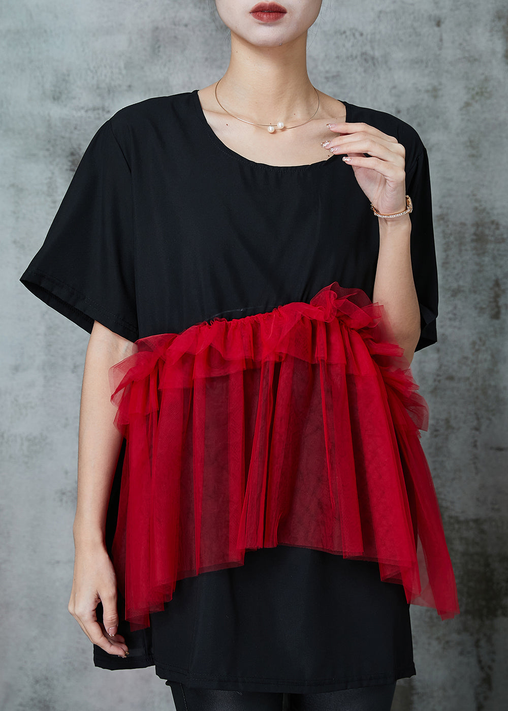 Effortlessly Elegant Top with a Timeless Design