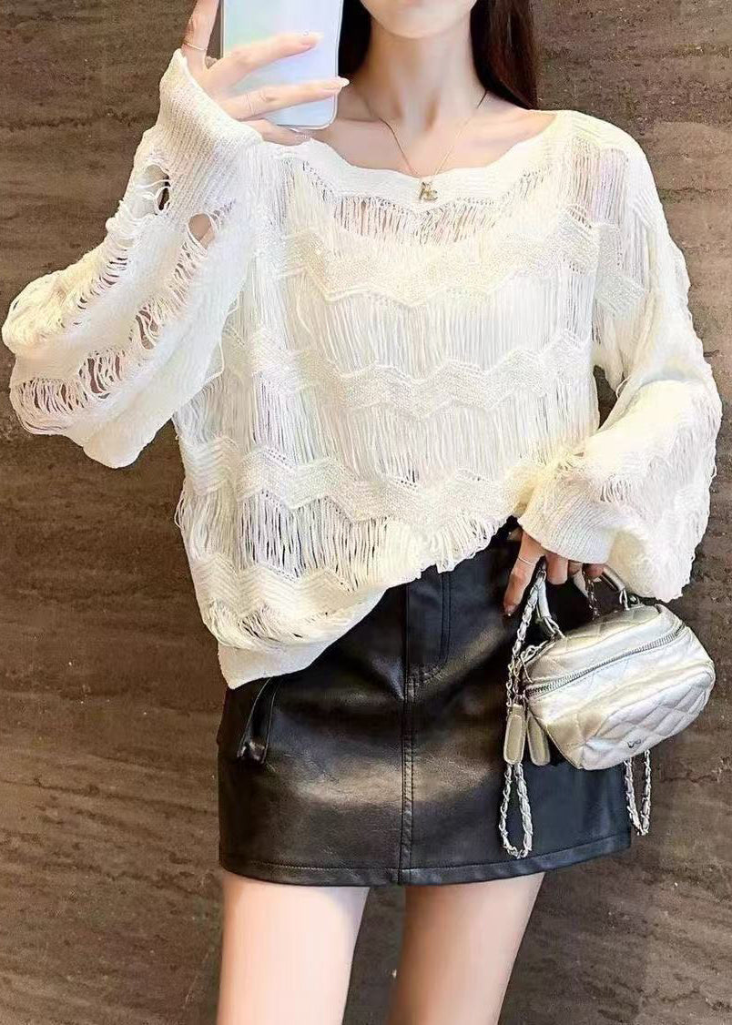 Well Tailored Sweater with a Graceful Silhouette