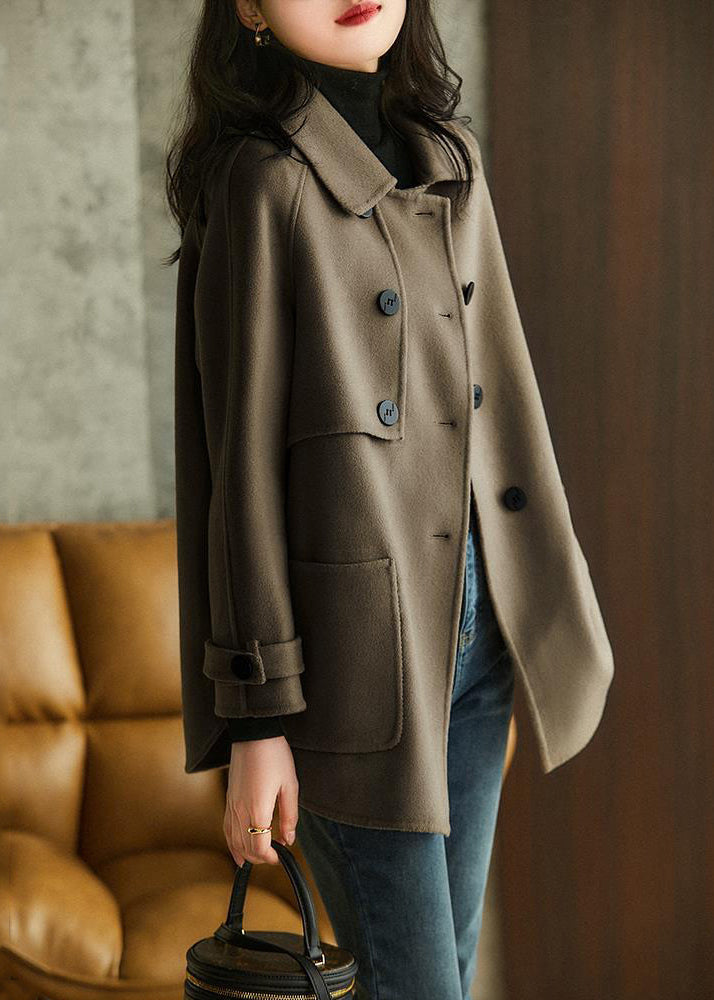 Classic Vintage Coat with a Flattering Fit