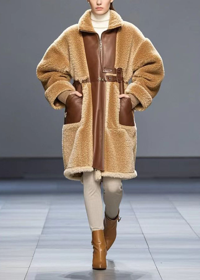 Beautifully Finished Coat in a Timeless Design