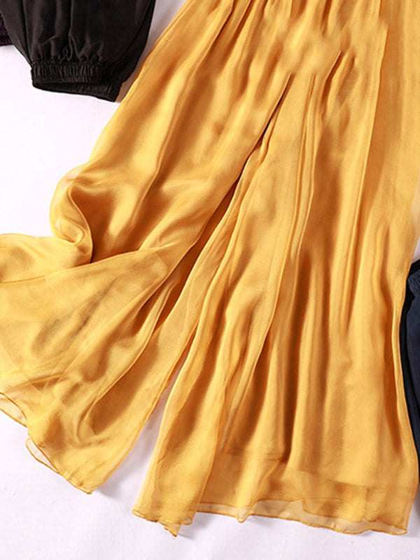 Classic Vintage Pants with a Flattering Fit