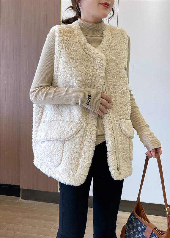 Sophisticated Garment with a Clean Classic Look