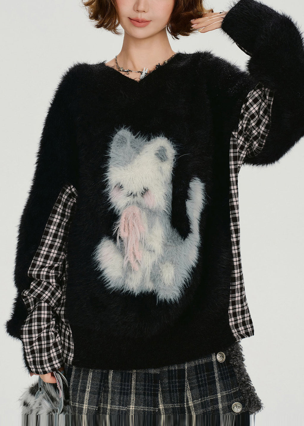 Effortlessly Elegant Sweater with a Timeless Design