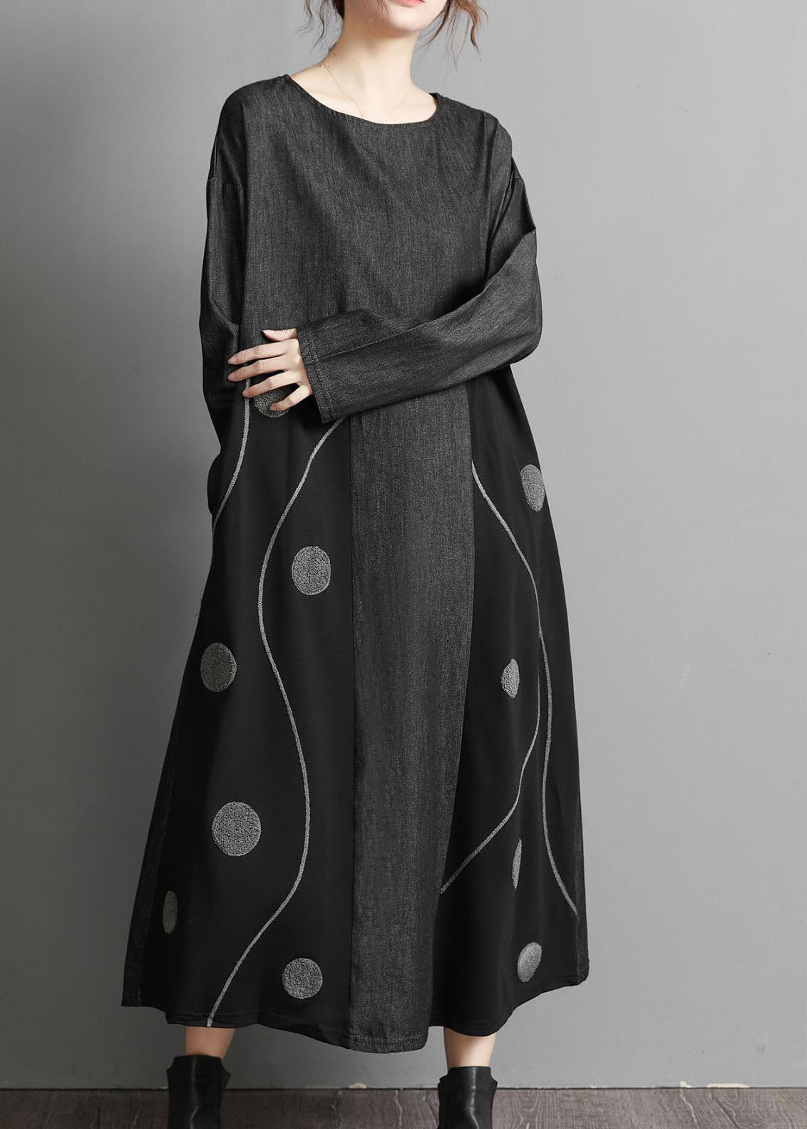 Effortlessly Elegant Dress with a Timeless Design