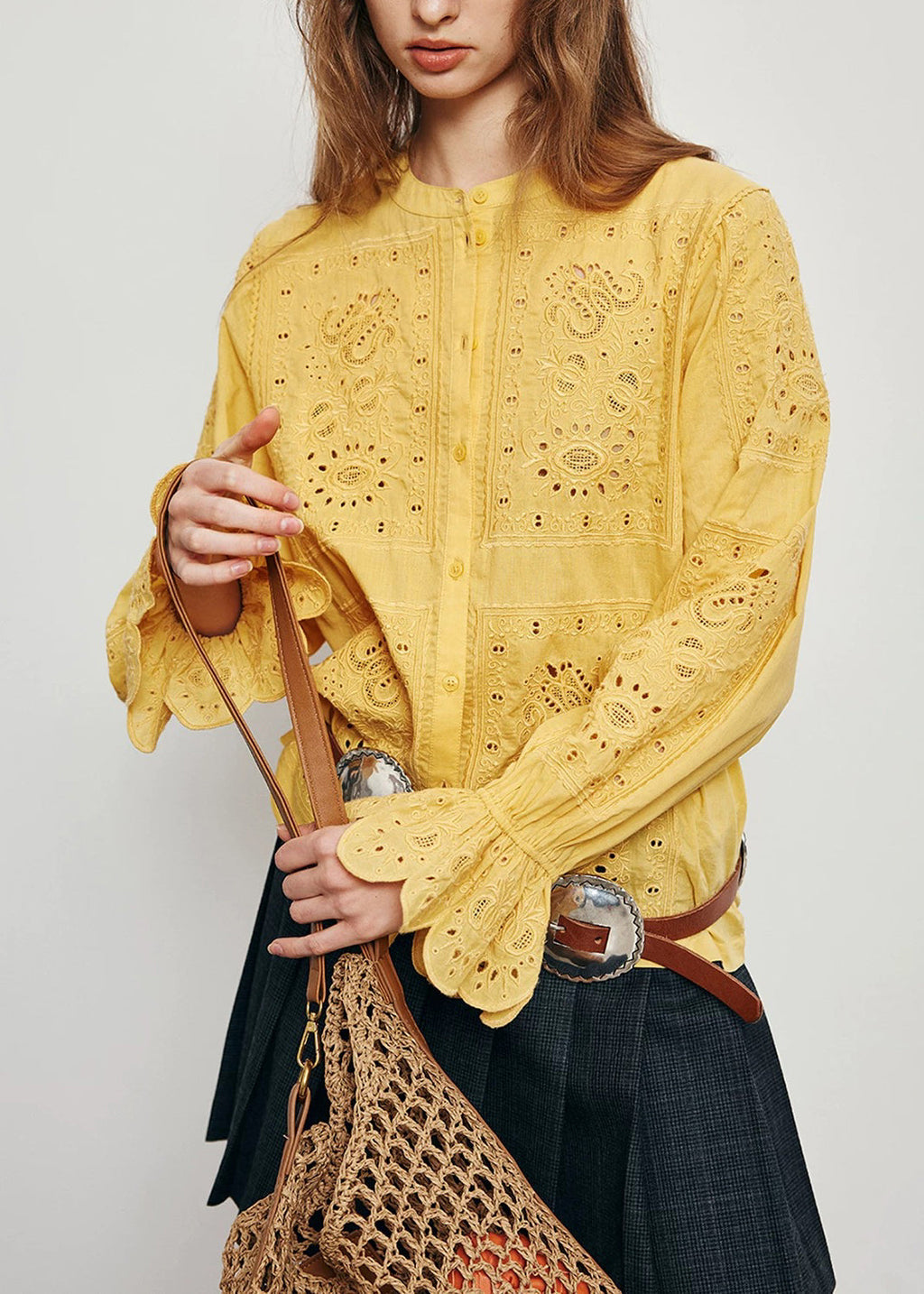 Well Tailored Shirt with a Graceful Silhouette