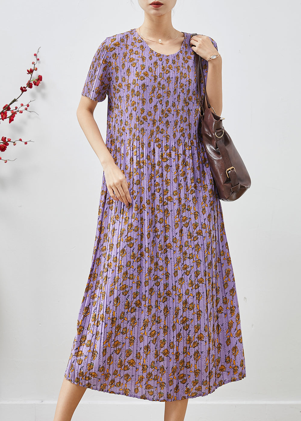 Well Tailored Dress with a Graceful Silhouette