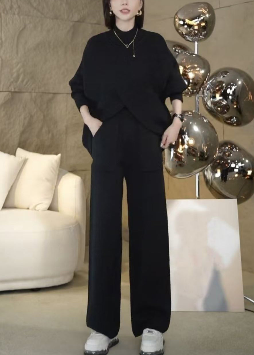 Classic Vintage Sweater with a Flattering Fit