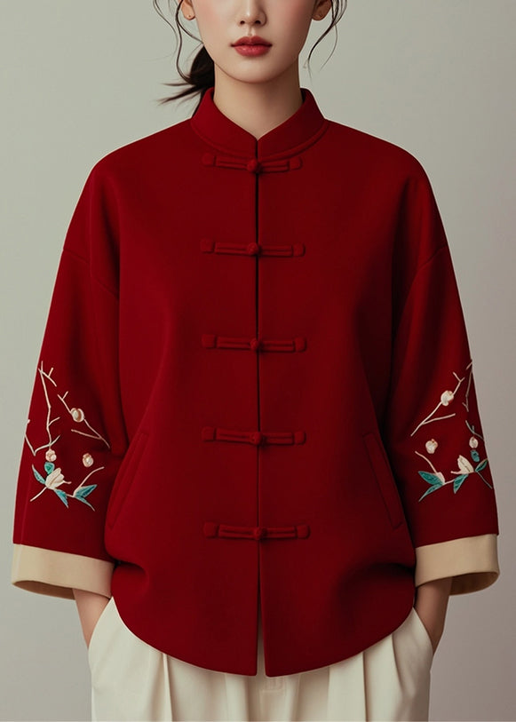 Elegantly Styled Coat for Everyday Wear