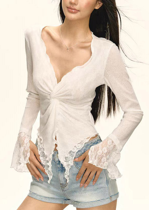 Beautifully Finished Top in a Timeless Design