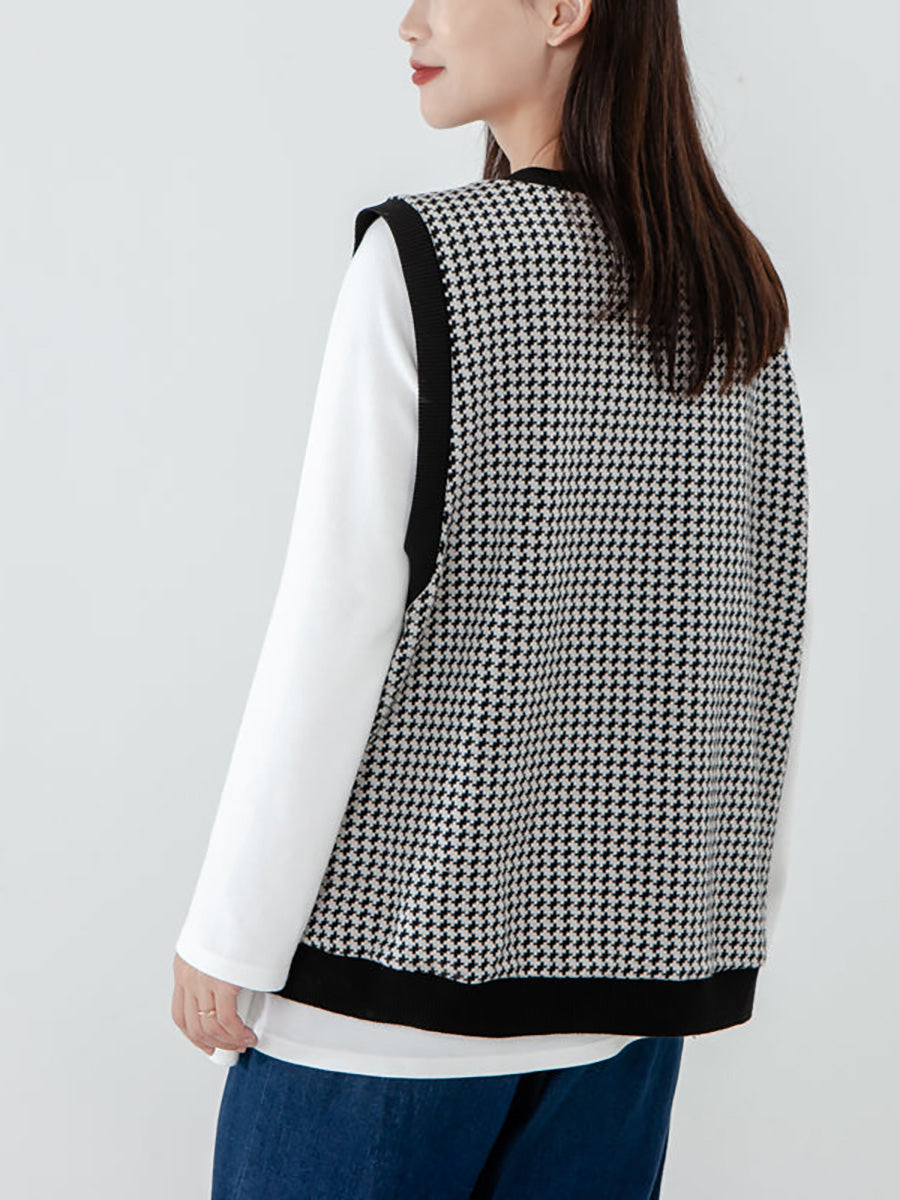 Beautifully Finished Sweater in a Timeless Design