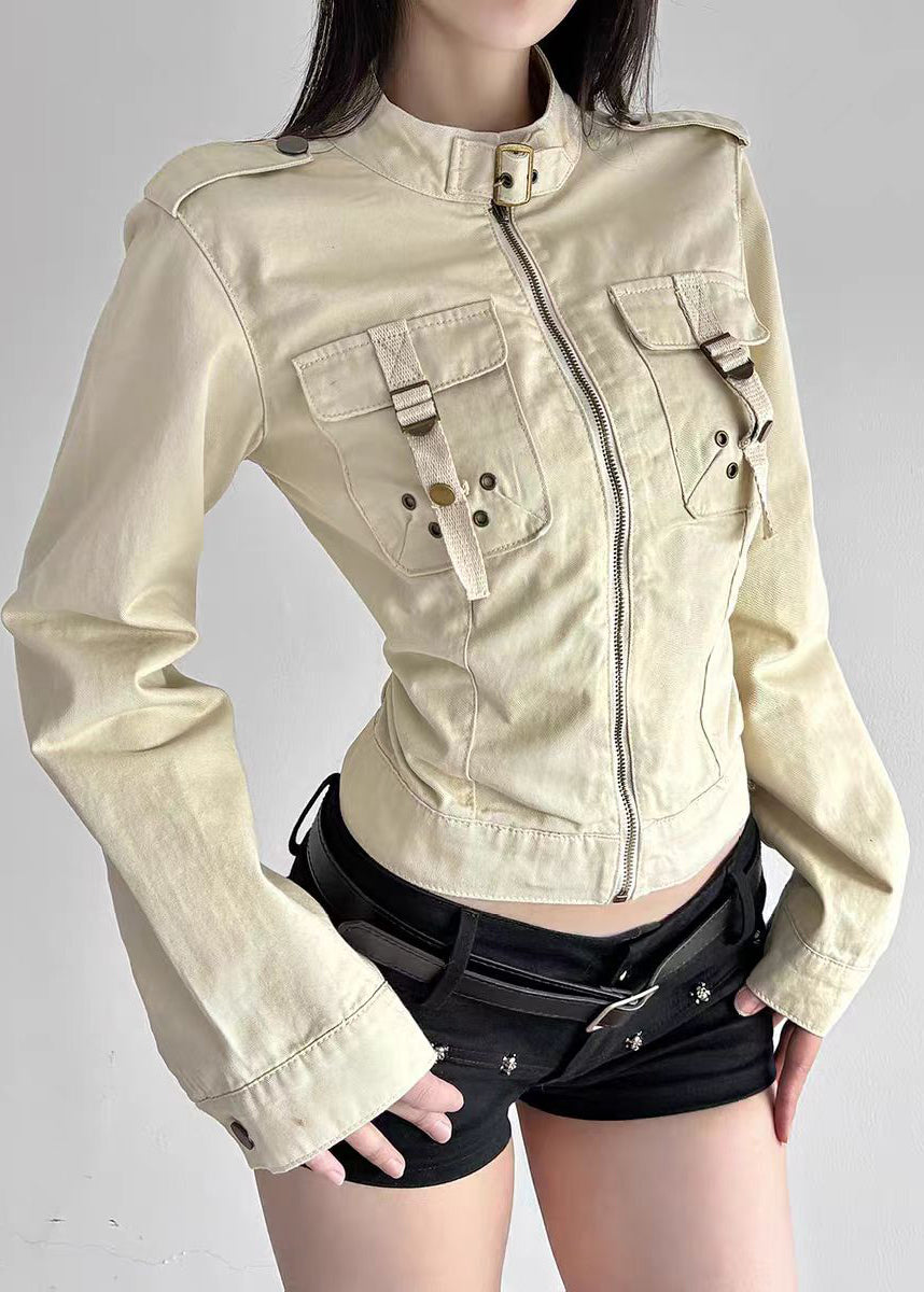 Gracefully Styled Jacket for Any Occasion