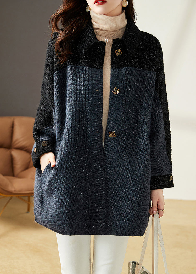 Well Tailored Coat with a Graceful Silhouette