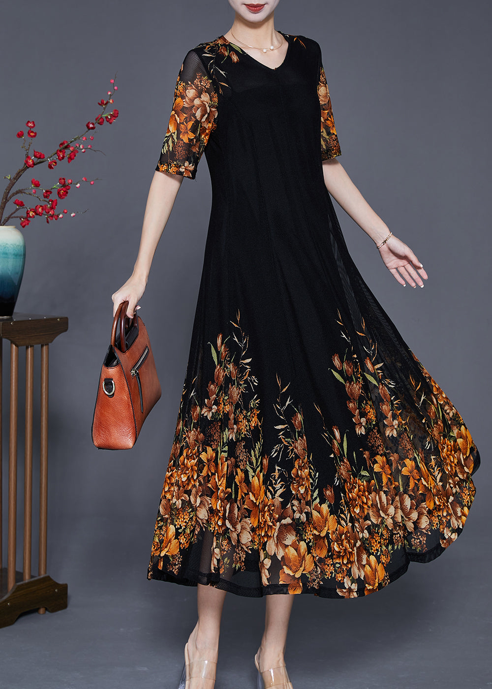 Gracefully Styled Dress for Any Occasion