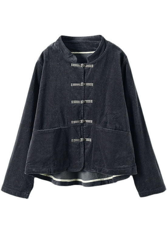 Well Tailored Coat with a Graceful Silhouette