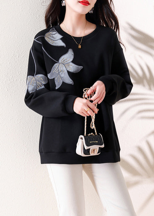 Well Tailored Top with a Graceful Silhouette