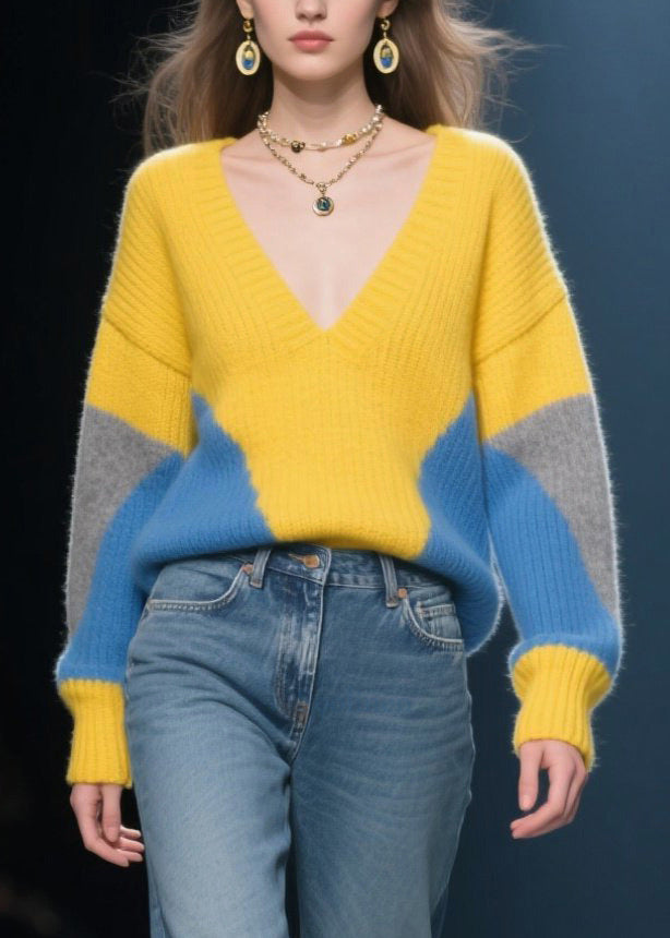 Classic Vintage Sweater with a Flattering Fit