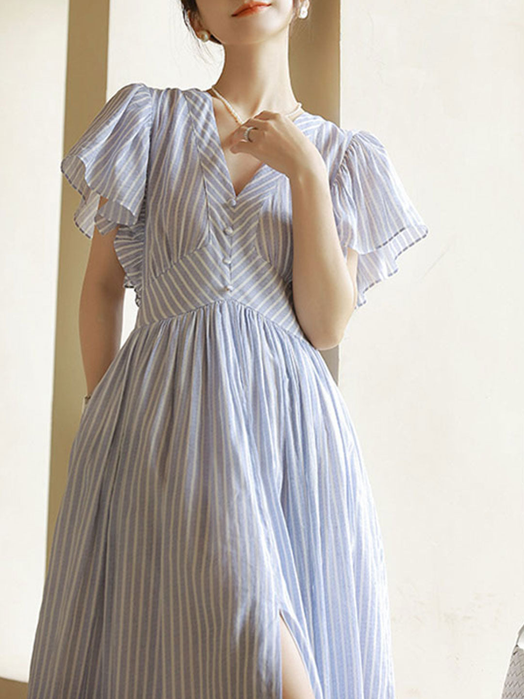 Sophisticated Dress with a Clean Classic Look