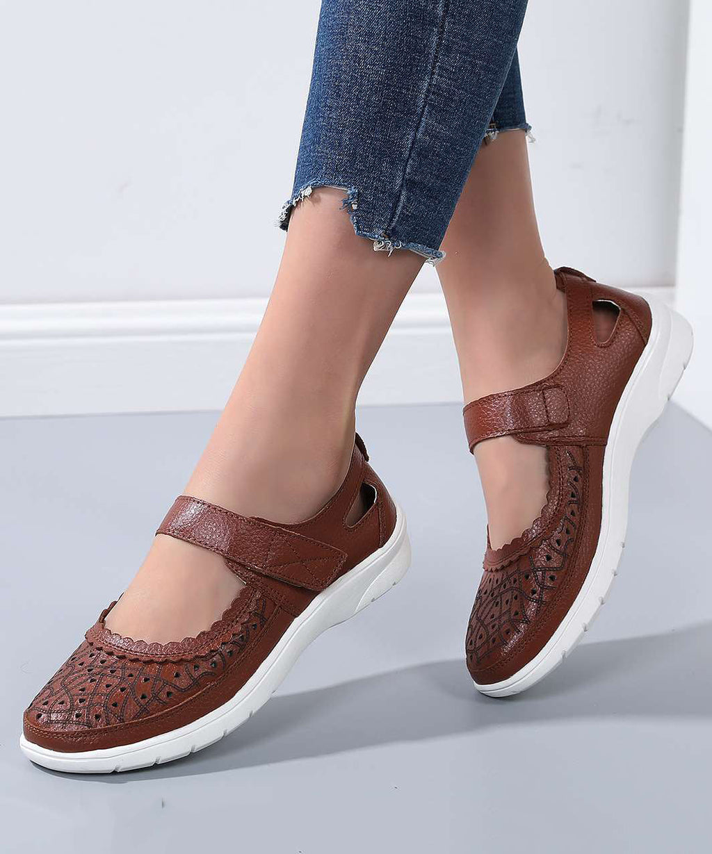 Chic Orthopedic Sandals with Unique Design