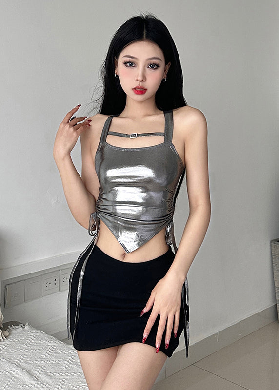 Effortlessly Elegant Garment with a Timeless Design