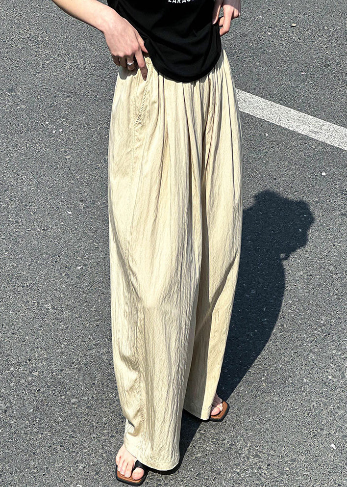 Well Tailored Pants with a Graceful Silhouette