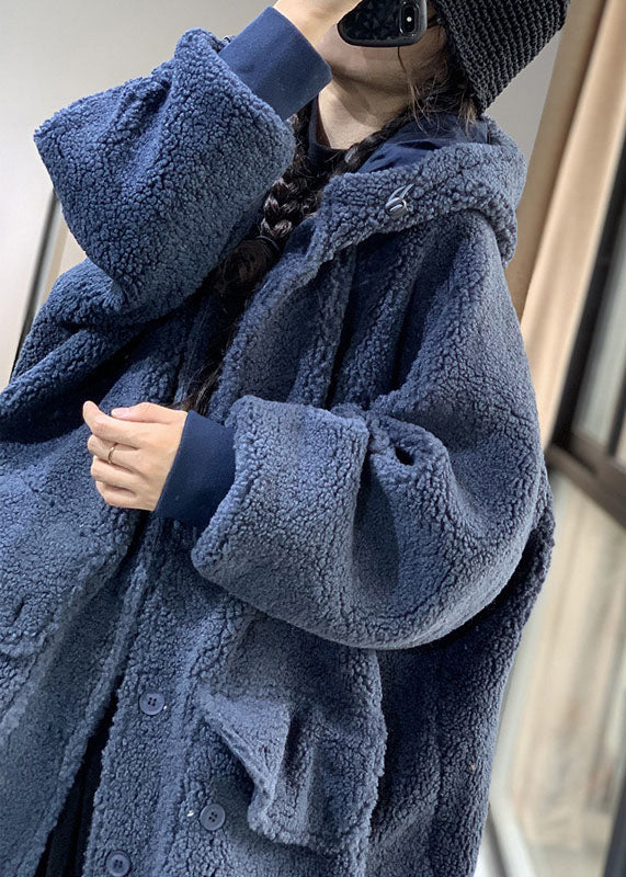 Effortlessly Elegant Coat with a Timeless Design