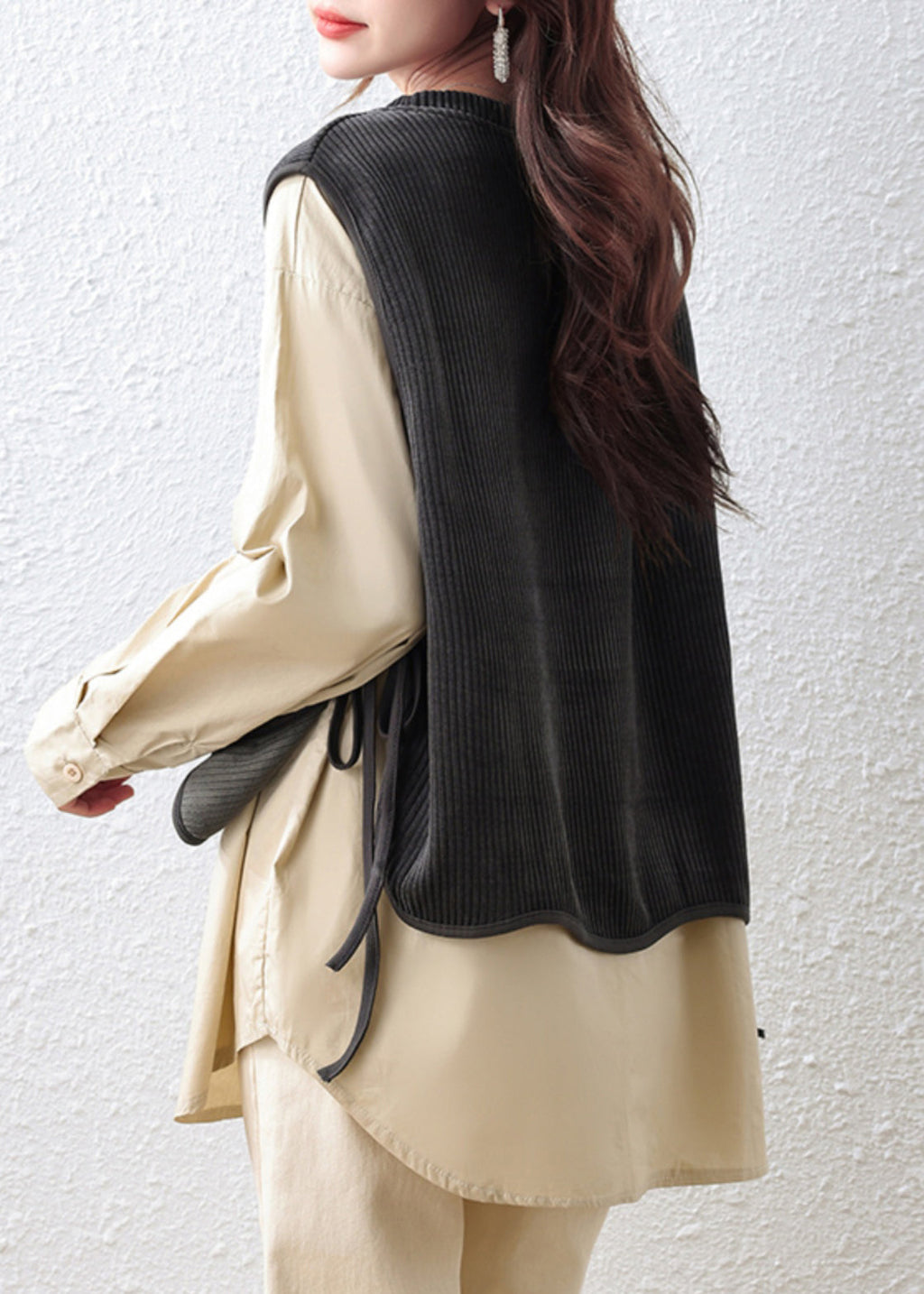 Well Tailored Top with a Graceful Silhouette