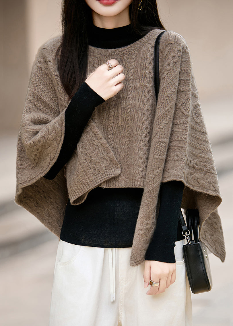 Classic Vintage Sweater with a Flattering Fit