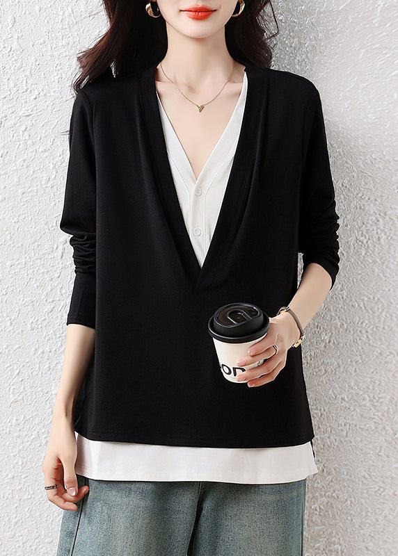 Effortlessly Elegant Top with a Timeless Design
