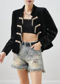 Effortlessly Elegant Jacket with a Timeless Design