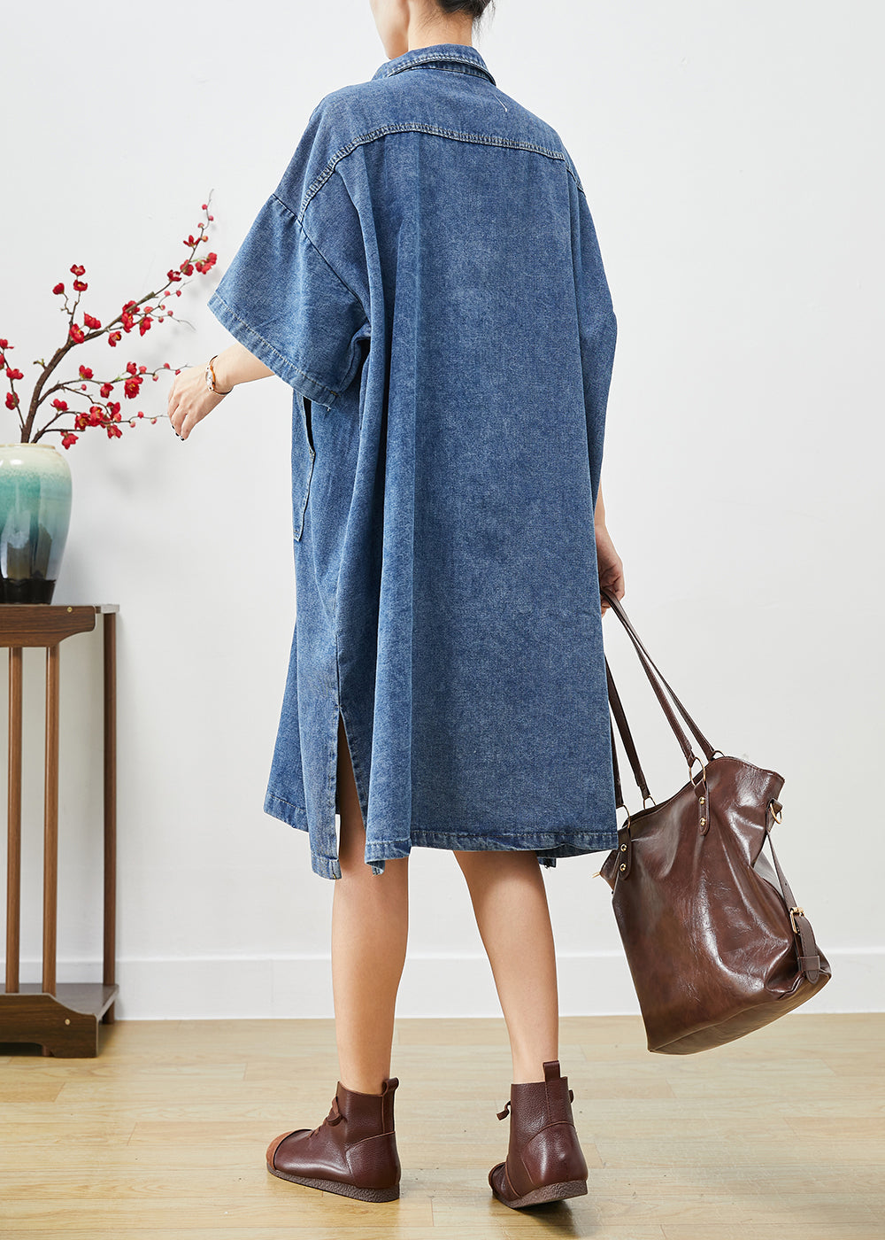 Classic Vintage Dress with a Flattering Fit