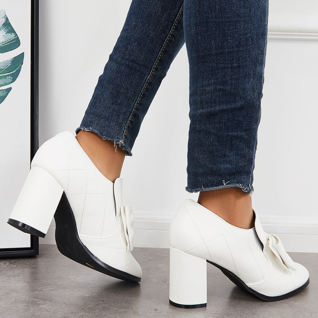 Classic Orthopedic Pumps with Timeless Style