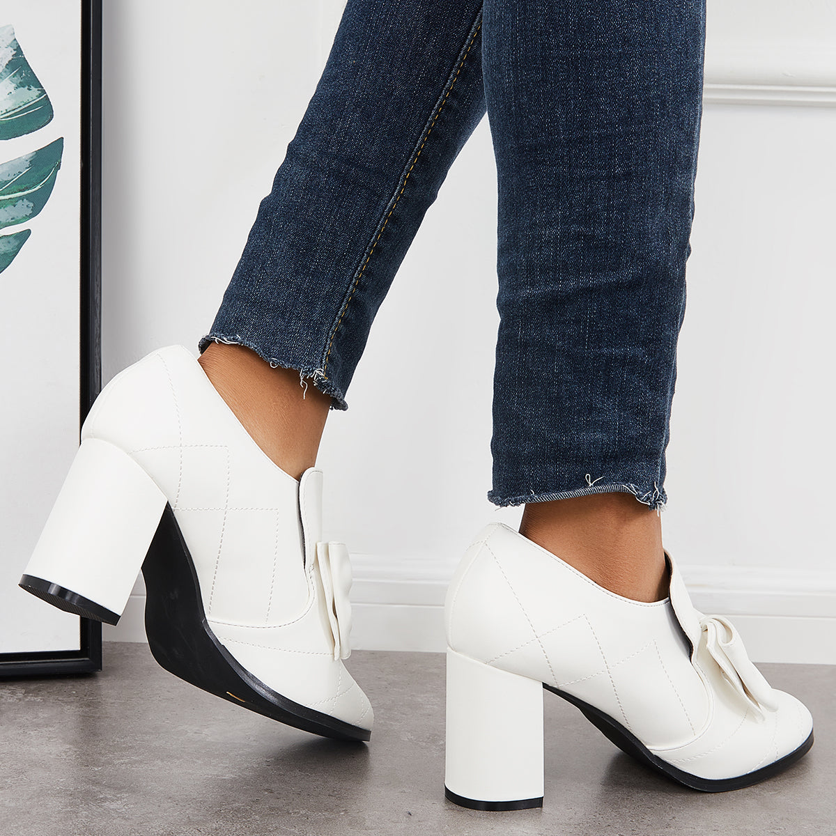 Classic Orthopedic Pumps with Timeless Style
