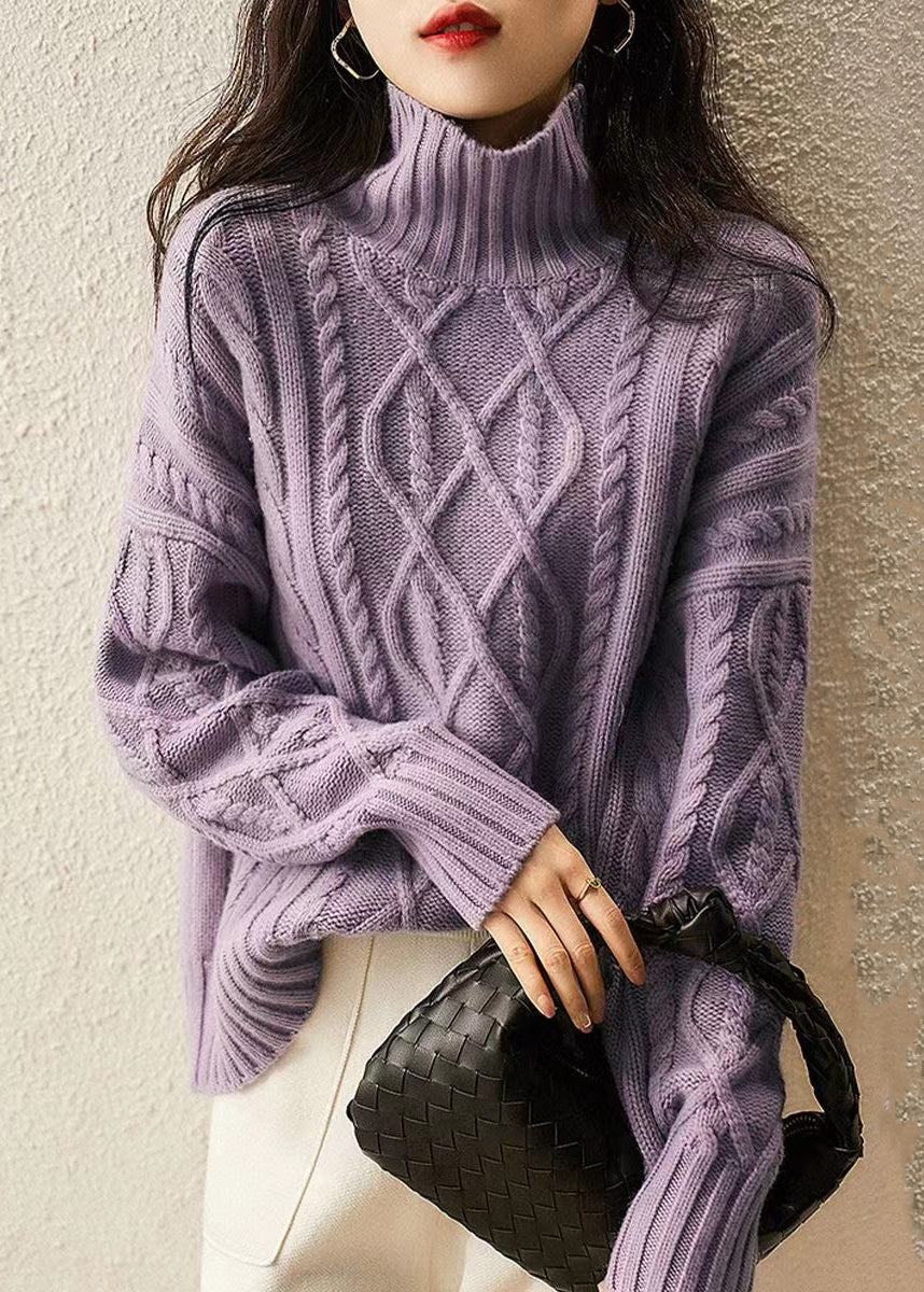 Well Tailored Sweater with a Graceful Silhouette