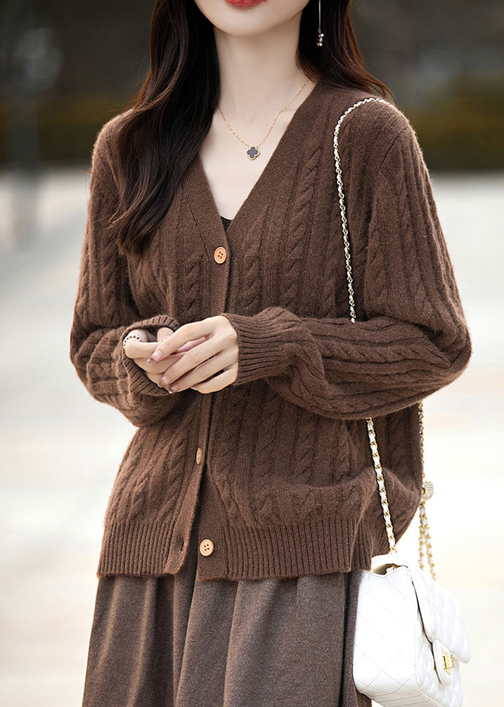 Gracefully Styled Cardigan for Any Occasion