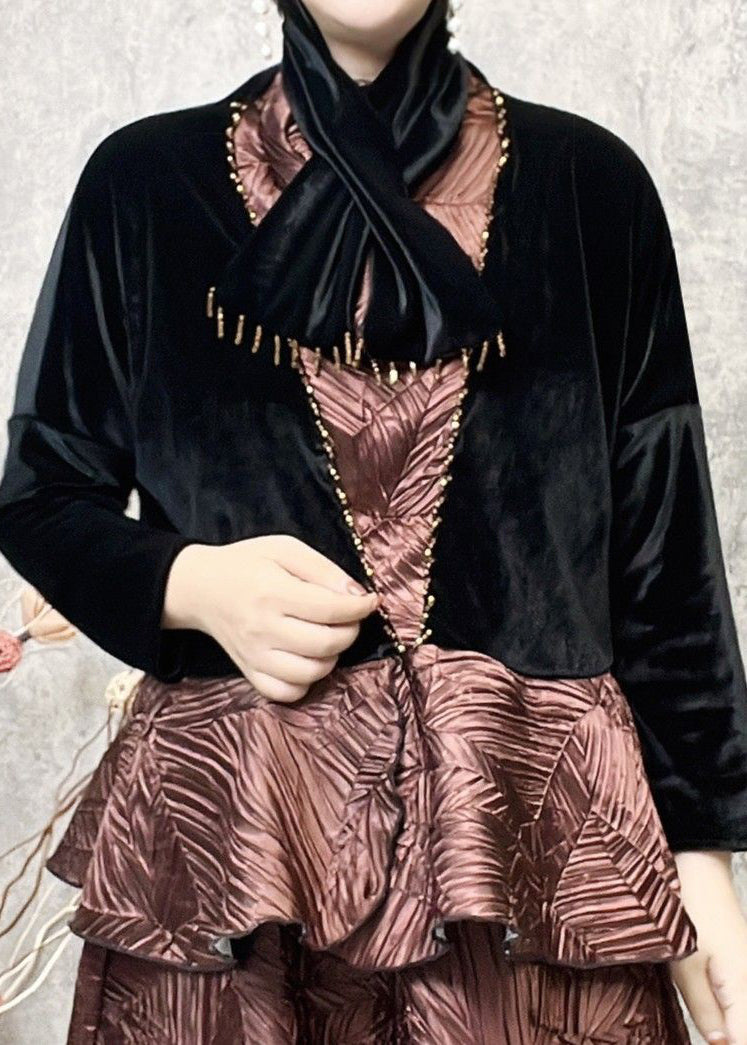Effortlessly Elegant Top with a Timeless Design