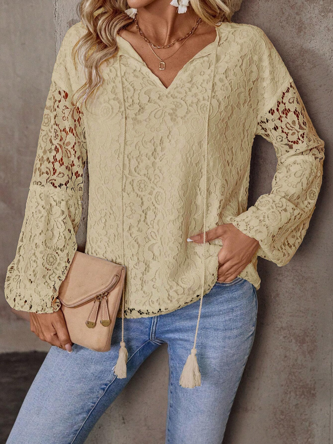 Sophisticated Blouse with a Clean Classic Look