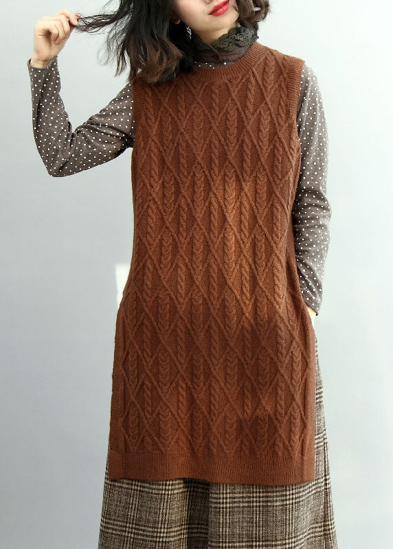 Well Tailored Garment with a Graceful Silhouette