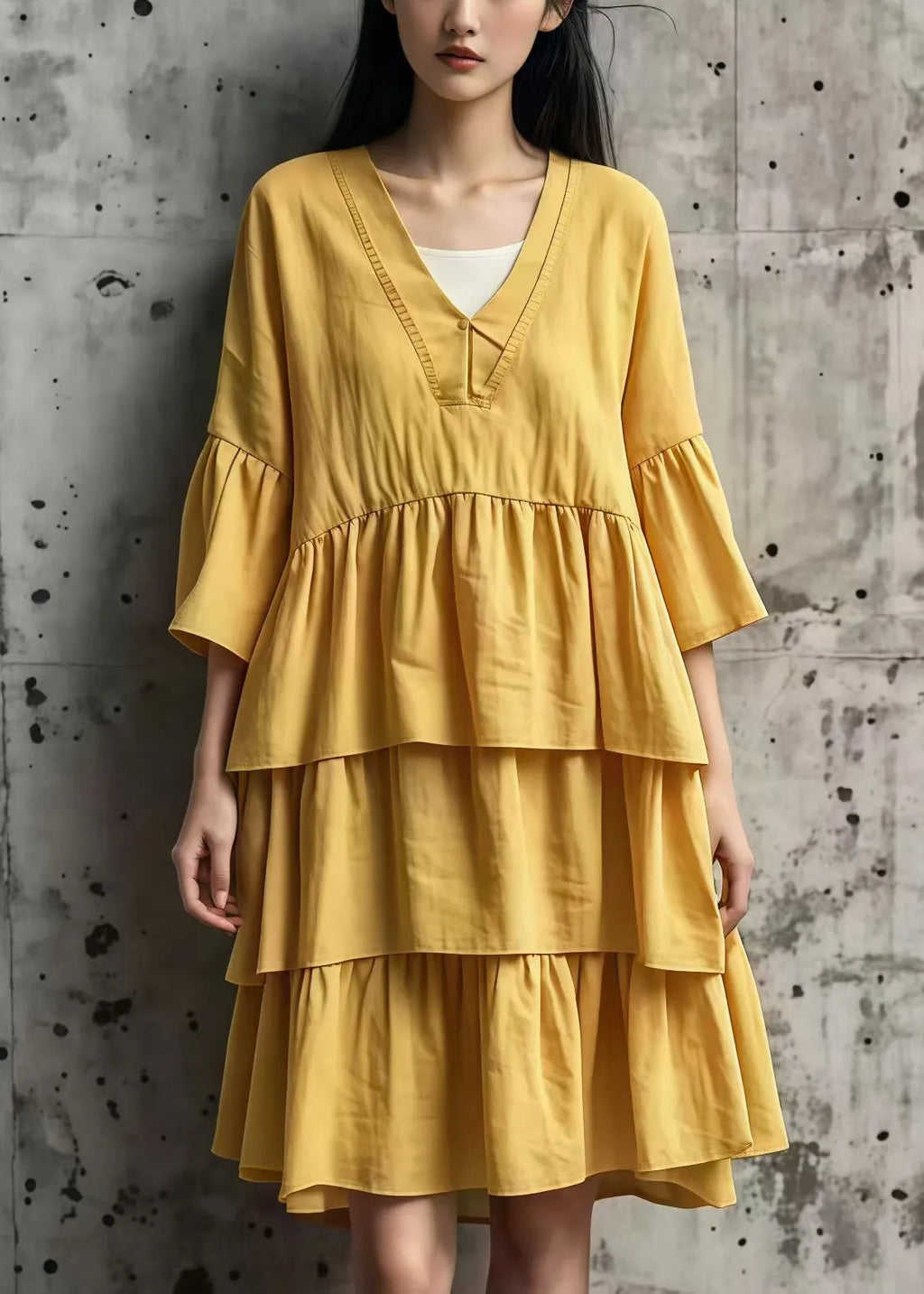 Beautifully Finished Dress in a Timeless Design