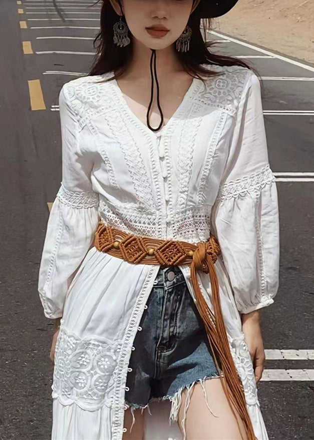 Well Tailored Blouse with a Graceful Silhouette