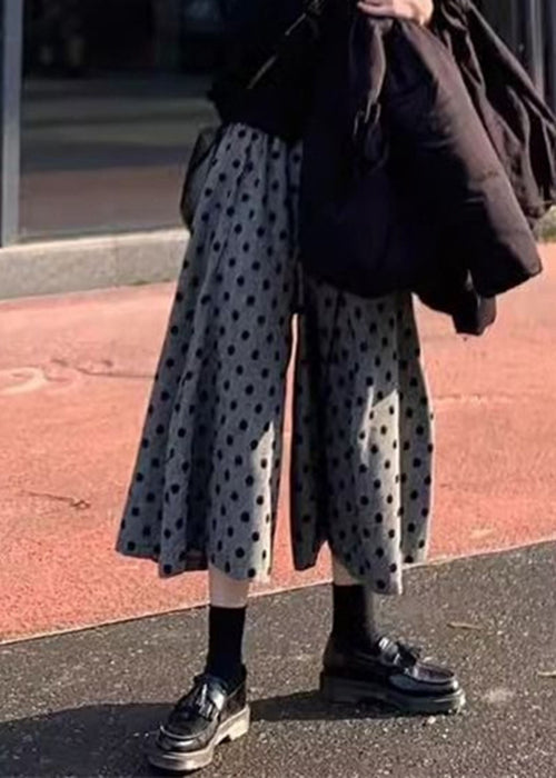 Beautifully Finished Pants in a Timeless Design