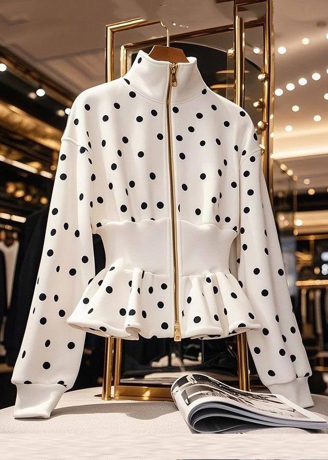 Gracefully Styled Coat for Any Occasion
