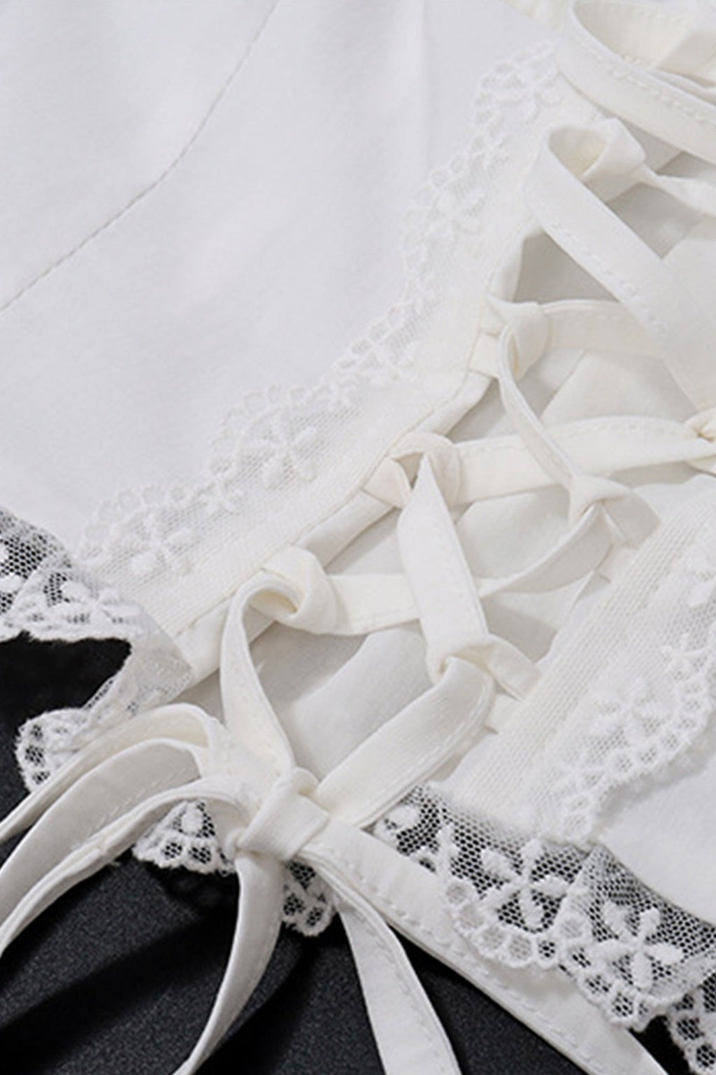 Well Tailored Top with a Graceful Silhouette