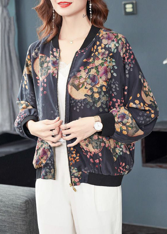 Effortlessly Elegant Coat with a Timeless Design