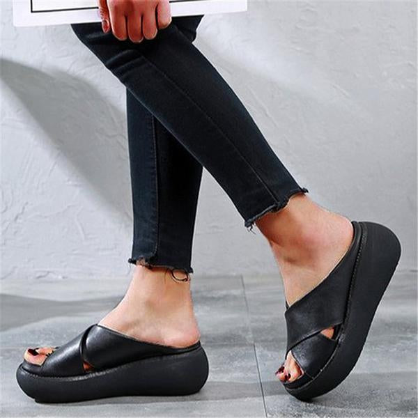 Chic Orthopedic Sandals with Unique Design